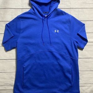 Never Worn 2XL UA Short Sleeve Hoodie